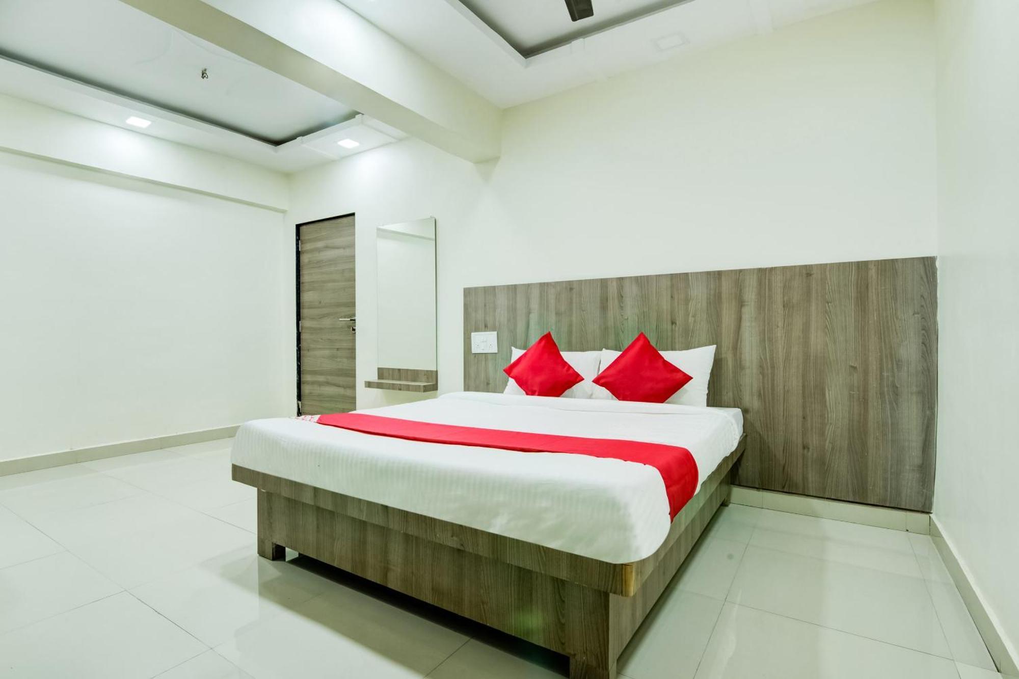 Hotel O Kunal Palace Navi Mumbai Exterior photo